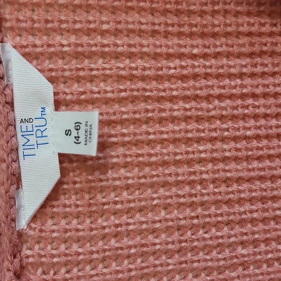 Pink Sweater,sz.small - Picture 2 of 3